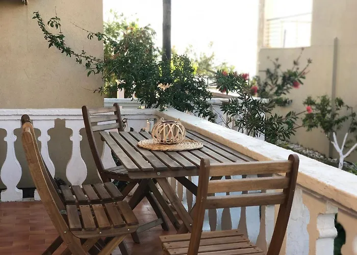 Ayerina Ground Floor Apartment